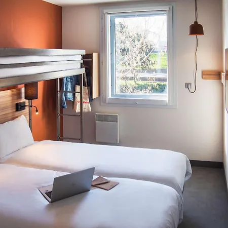 Hotel Greet Paris Porte De La Chapelle - Arena 2*