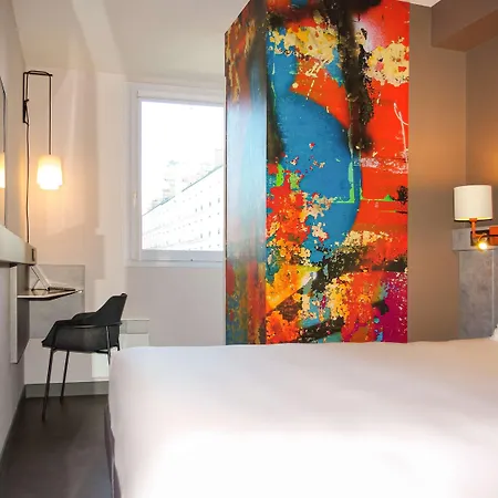 Greet Paris Porte De La Chapelle - Arena 2*