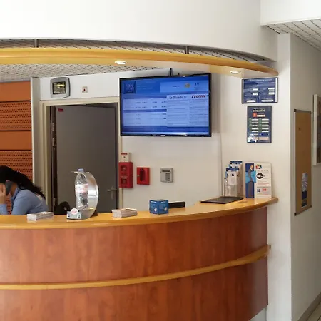 Greet Paris Porte De La Chapelle - Arena サン＝ドニ