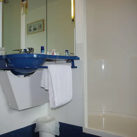 Greet Paris Porte De La Chapelle - Arena サン＝ドニ