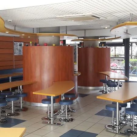 ホテル Greet Paris Porte De La Chapelle - Arena