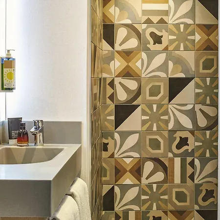 Greet Paris Porte De La Chapelle - Arena Hotel 2*