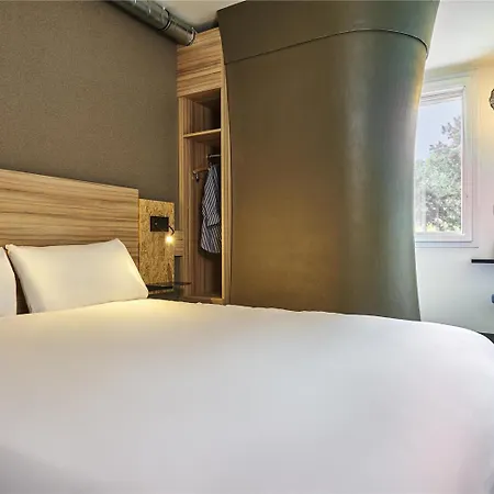 Greet Paris Nord 18è Hotel 2*