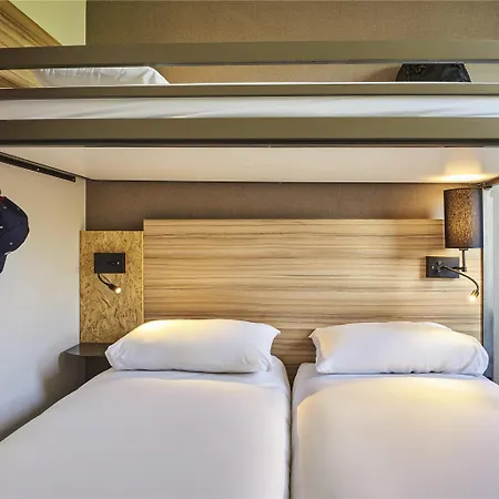 Greet Paris Porte De La Chapelle - Arena ホテル サン＝ドニ