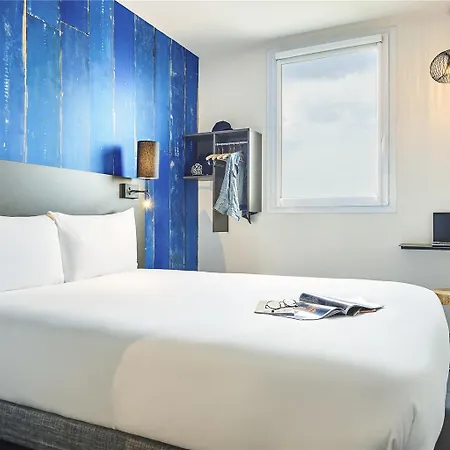 Greet Paris Nord 18è 2*