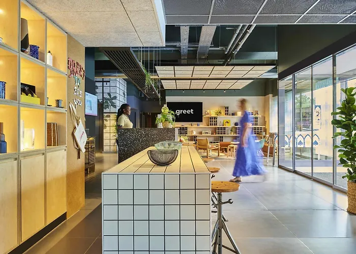 Greet Paris Porte De La Chapelle - Arena Szálloda