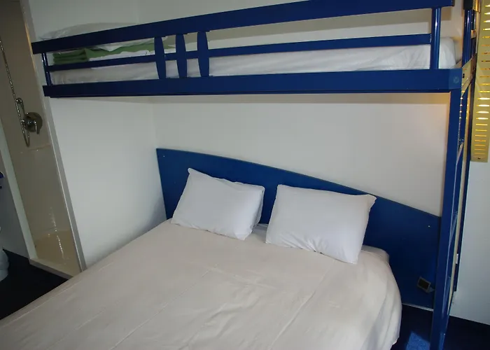 Greet Paris Porte De La Chapelle - Arena 2*