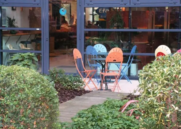 Greet Paris Porte De La Chapelle - Arena