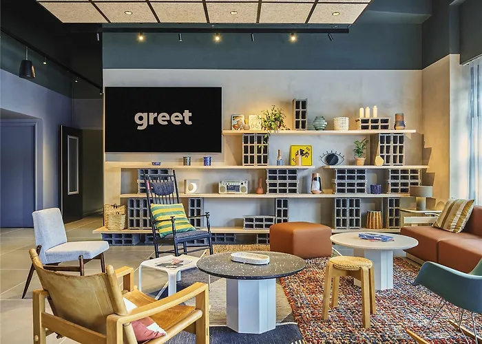 Greet Paris Porte De La Chapelle - Arena 2* Saint-Denis